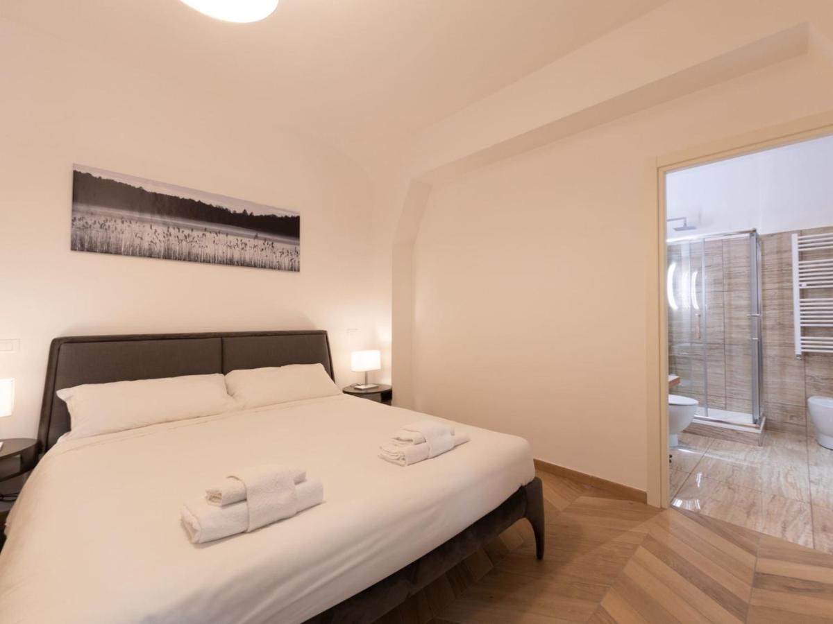 The Best Rent - Elegant Five-Bedrooms Apartment Near Colosseo Róma Kültér fotó