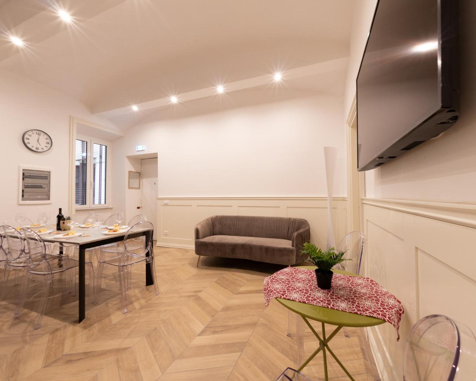 The Best Rent - Elegant Five-Bedrooms Apartment Near Colosseo Róma Kültér fotó